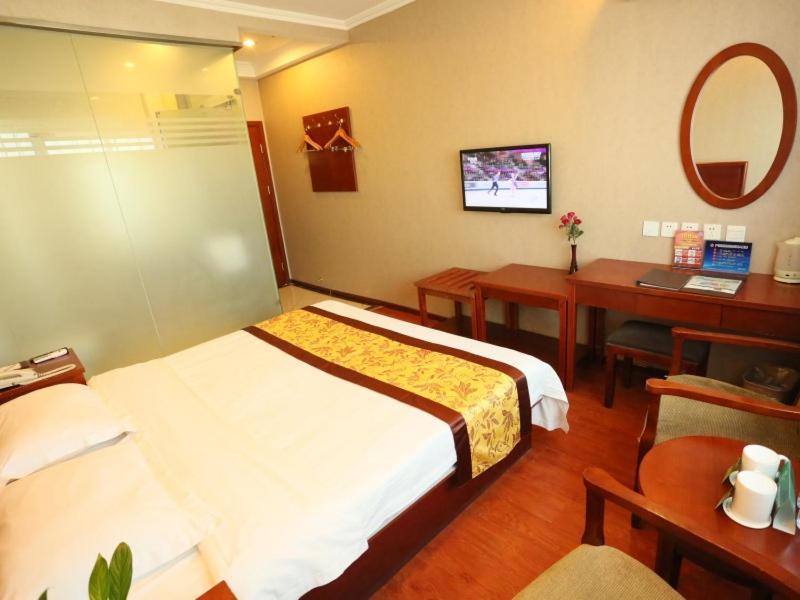 Greentree Inn Beijing Changping Shahe Metro Station Express Hotel Dış mekan fotoğraf