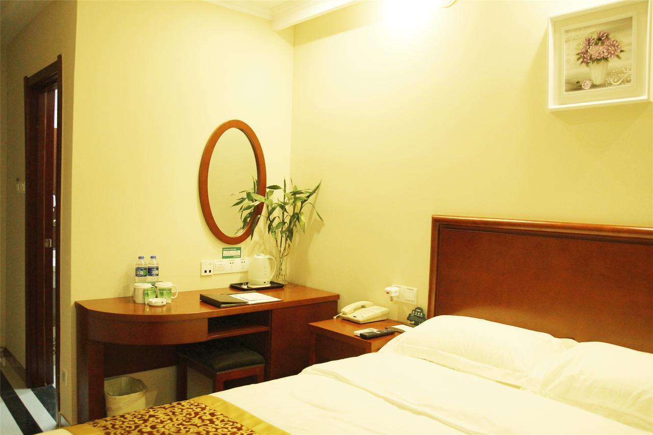 Greentree Inn Beijing Changping Shahe Metro Station Express Hotel Dış mekan fotoğraf